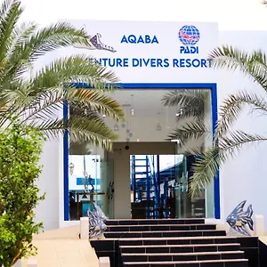 לינה וארוחת בוקר Adventure Divers & Dive Center, עקבה