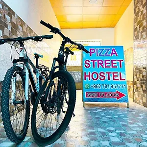 Pizza Street Hostel Aqaba